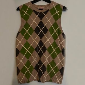 Men’s Yishion beige knitted vest-sweater. Medium.